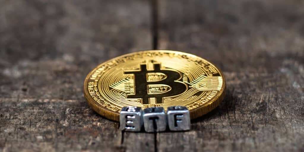 How Bitcoin ETFs Skyrocketed by $250 Million Awaiting Rate Cut